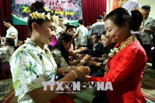 Lưu học sinh Lào tại Điện Biên rộn ràng đón Tết Bunpimay 